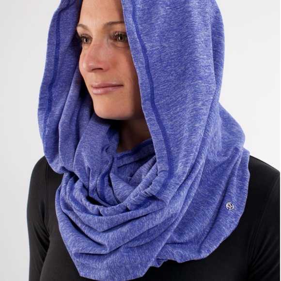 SOLD - Lululemon Infinity Scarf - Picture 4 of 5